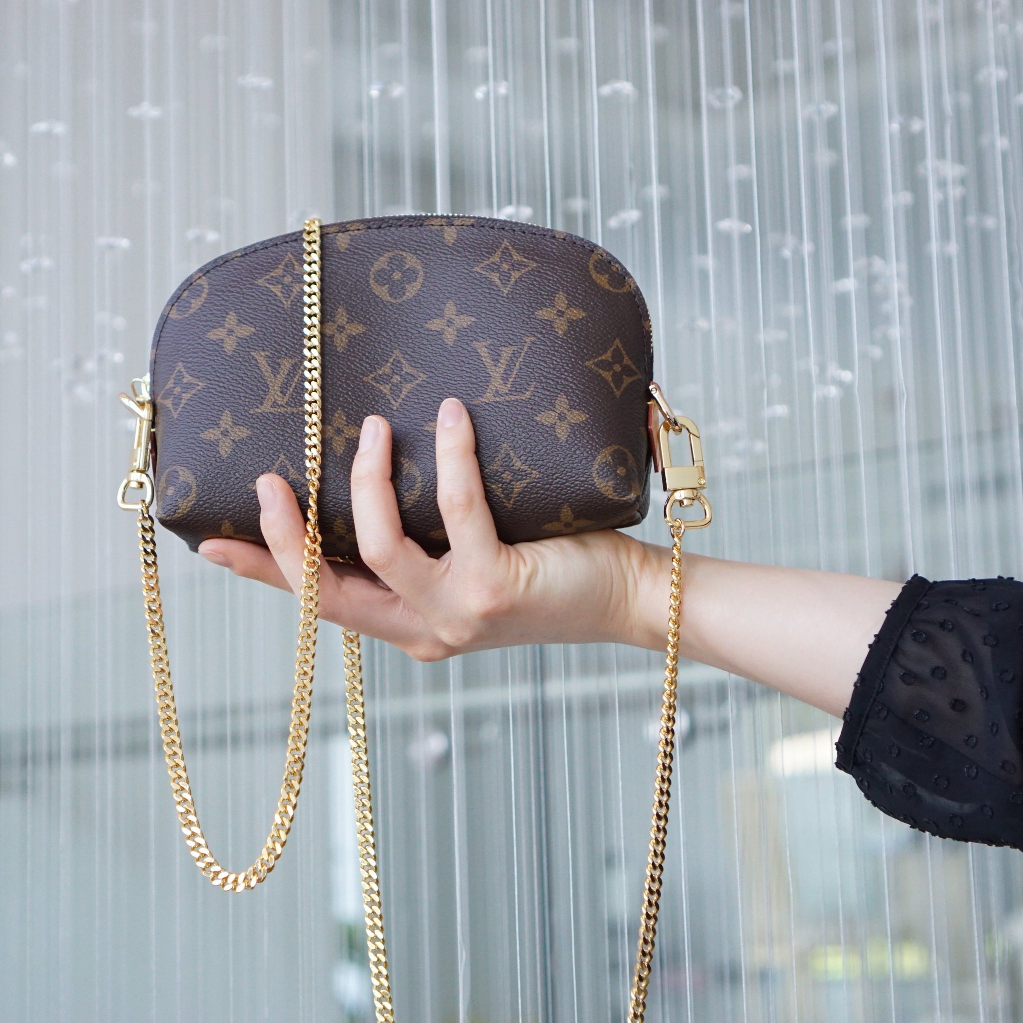 How To Transform the Louis Vuitton Cosmetic Pouch Into a Mini Bag*