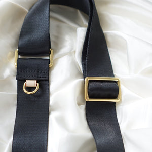The perfect accessory to customise your bags (eg Louis Vuitton Mini Pochette, Pochette Accessoires, Pochette Metis), convert your small leather goods into a bag (eg  Cosmetic Pouch, Toiletry 26) or to customise your very own Multi Pochette Accessoires! The perfect alternative for the bandoulière strap!
