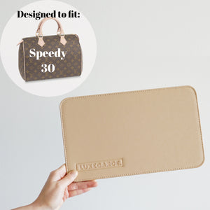 Luxegarde's Louis Vuitton Speedy 30 Base Shaper Insert will help to maintain the shape of bag and prevent the base from sagging. We measure and design our Base Inserts from scratch to ensure a perfect fit.