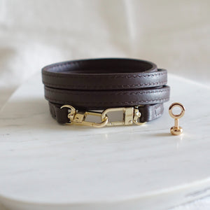 Our Pouch Converter Ring is perfect for turning your pouches into a wristlet or crossbody bag. Perfect for any pouches with a zipper - including Chanel O Case, Chanel Pouch, Louis Vuitton Key Pouch, or Louis Vuitton Neverfull Pouch