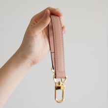 Load image into Gallery viewer, Our Leather Top Handle is the perfect accessory to customise your existing bags (eg Louis Vuitton NeoNoe, Noe BB, Mini Pochette Accessoires, Pochette Metis, Speedy, Chanel Classic Flap) or convert your favourite SLG into a bag (eg Toiletry 26).