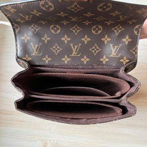 Luxegarde's Louis Vuitton Pochette Metis Bag Organizer will help to maintain the shape of the purse and allow you to better organize your bag. We measure and design our Bag Organizer Inserts from scratch to ensure a perfect fit. Free Shipping Australia wide