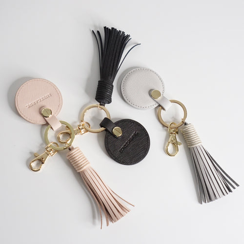 Luxegarde's Saffiano Leather Keychain is perfect as a gift or something to treat yourself with. Personalise and monogram with gold foil or blind embossing. Perfect as wedding favours or gifts for the bridal party.