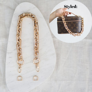 Luxegarde’s D Rings are perfect for converting small leather goods that don’t have existing metal loops to clip on chains, but do have e.g. a leather tab onto which the D Rings can be attached. Suitable for Louis Vuitton Cosmetic Pouch, Nice Nano, Mini Nano etc.